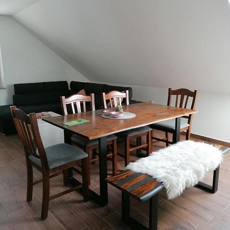 Blatnikov Hram Hotel Dvor Bagian luar foto