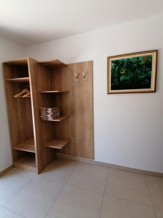 Blatnikov Hram Hotel Dvor Bagian luar foto
